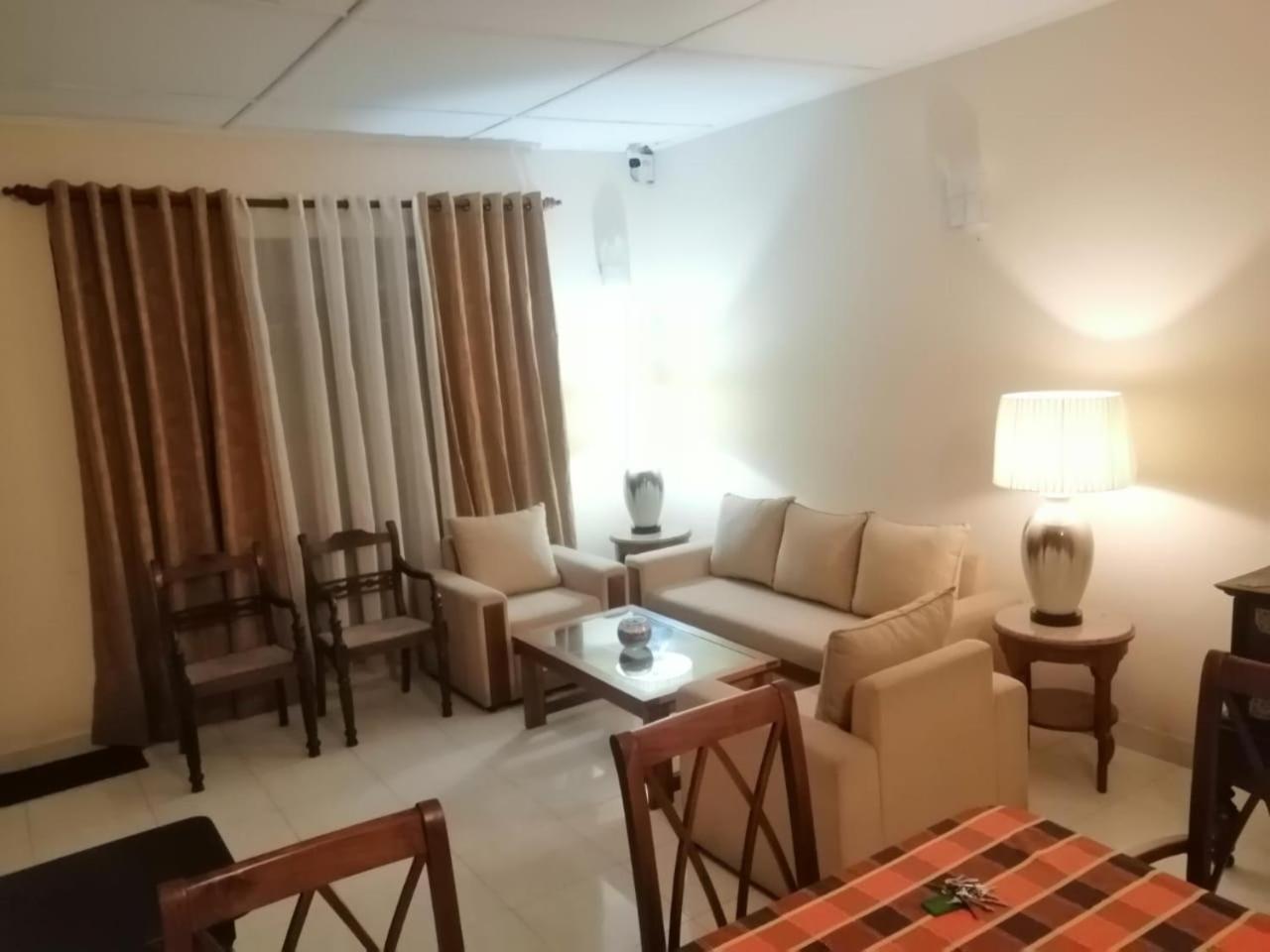 Nalendra Villa - Oceanfront Hikkaduwa Zewnętrze zdjęcie