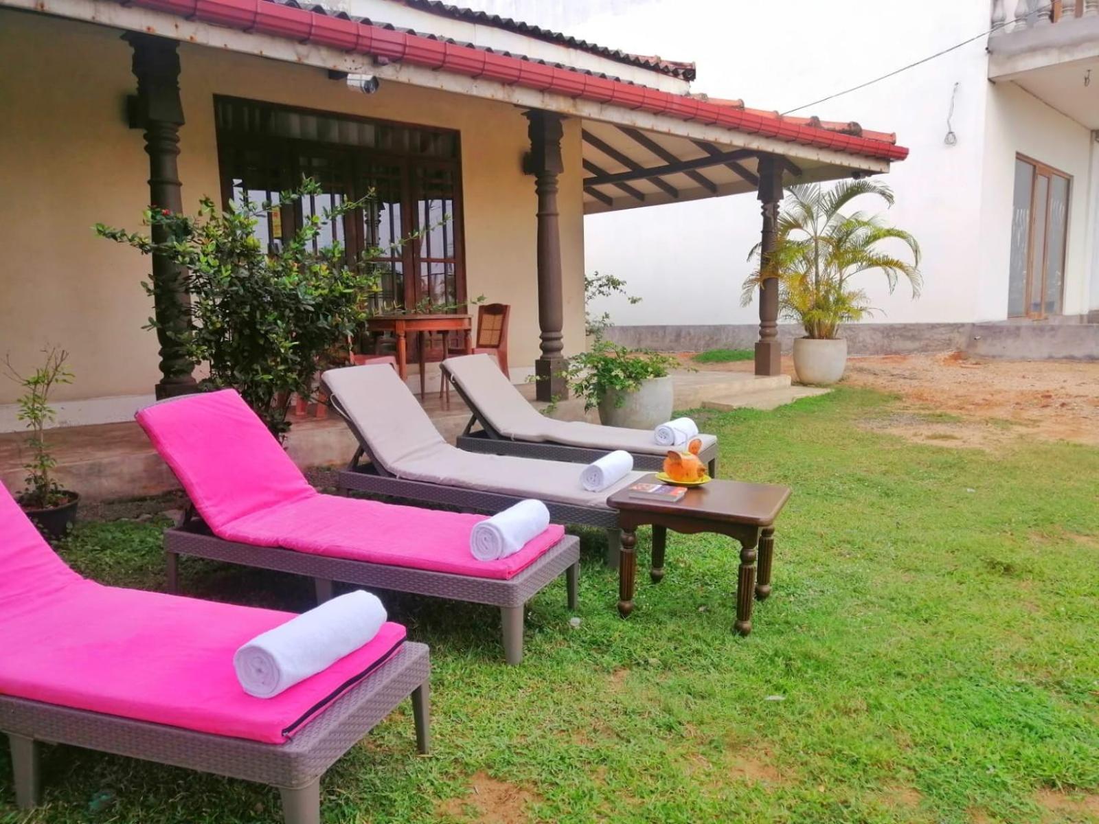 Nalendra Villa - Oceanfront Hikkaduwa Zewnętrze zdjęcie