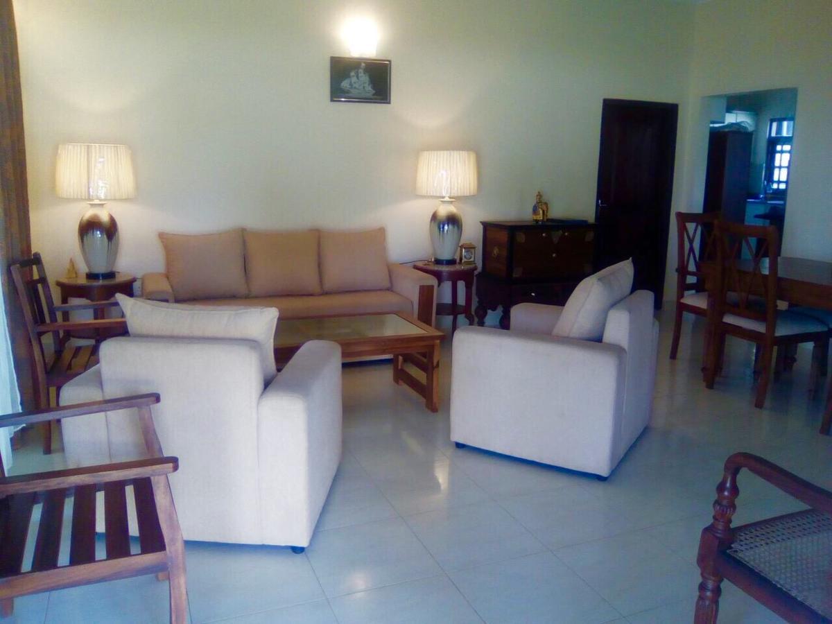 Nalendra Villa - Oceanfront Hikkaduwa Zewnętrze zdjęcie