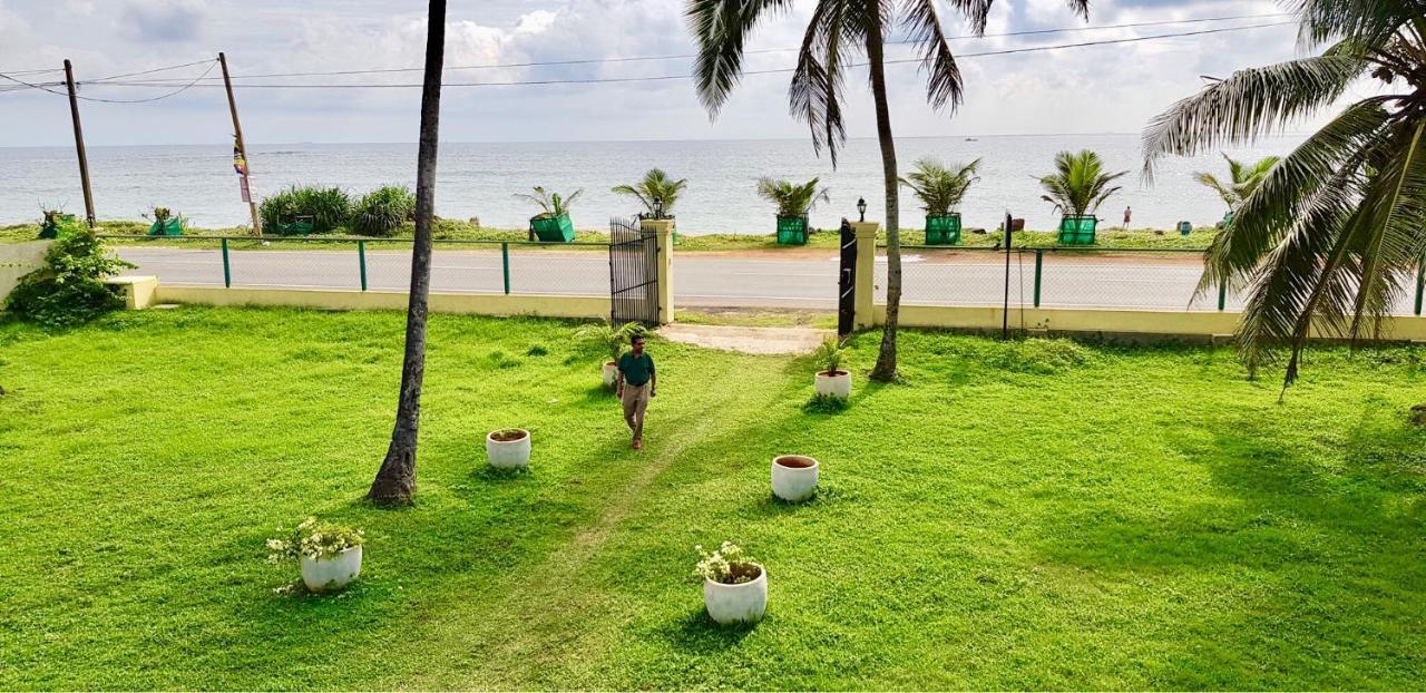 Nalendra Villa - Oceanfront Hikkaduwa Zewnętrze zdjęcie